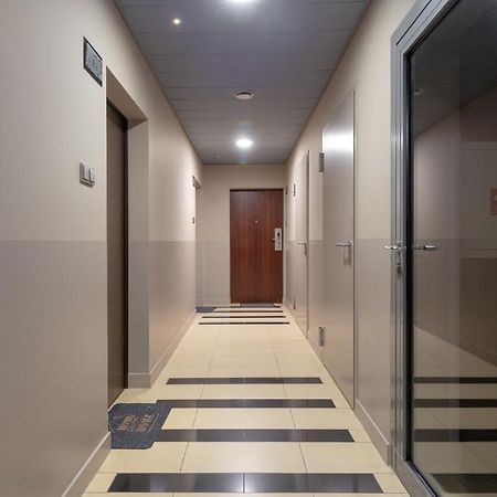 Grzybowska Platinum Apartment Tower A Varşovia Exterior foto