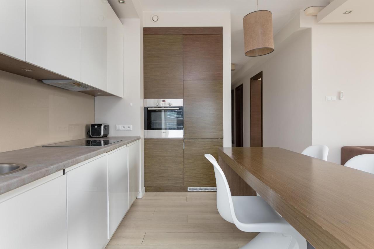 Grzybowska Platinum Apartment Tower A Varşovia Exterior foto