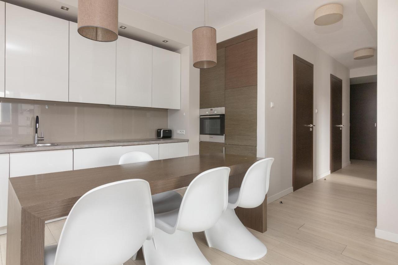 Grzybowska Platinum Apartment Tower A Varşovia Exterior foto