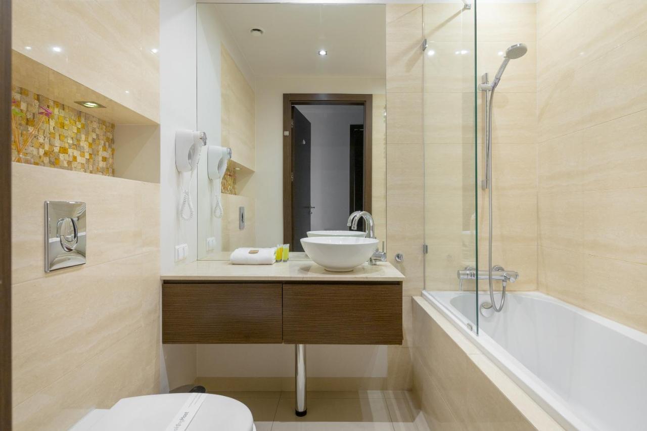 Grzybowska Platinum Apartment Tower A Varşovia Exterior foto